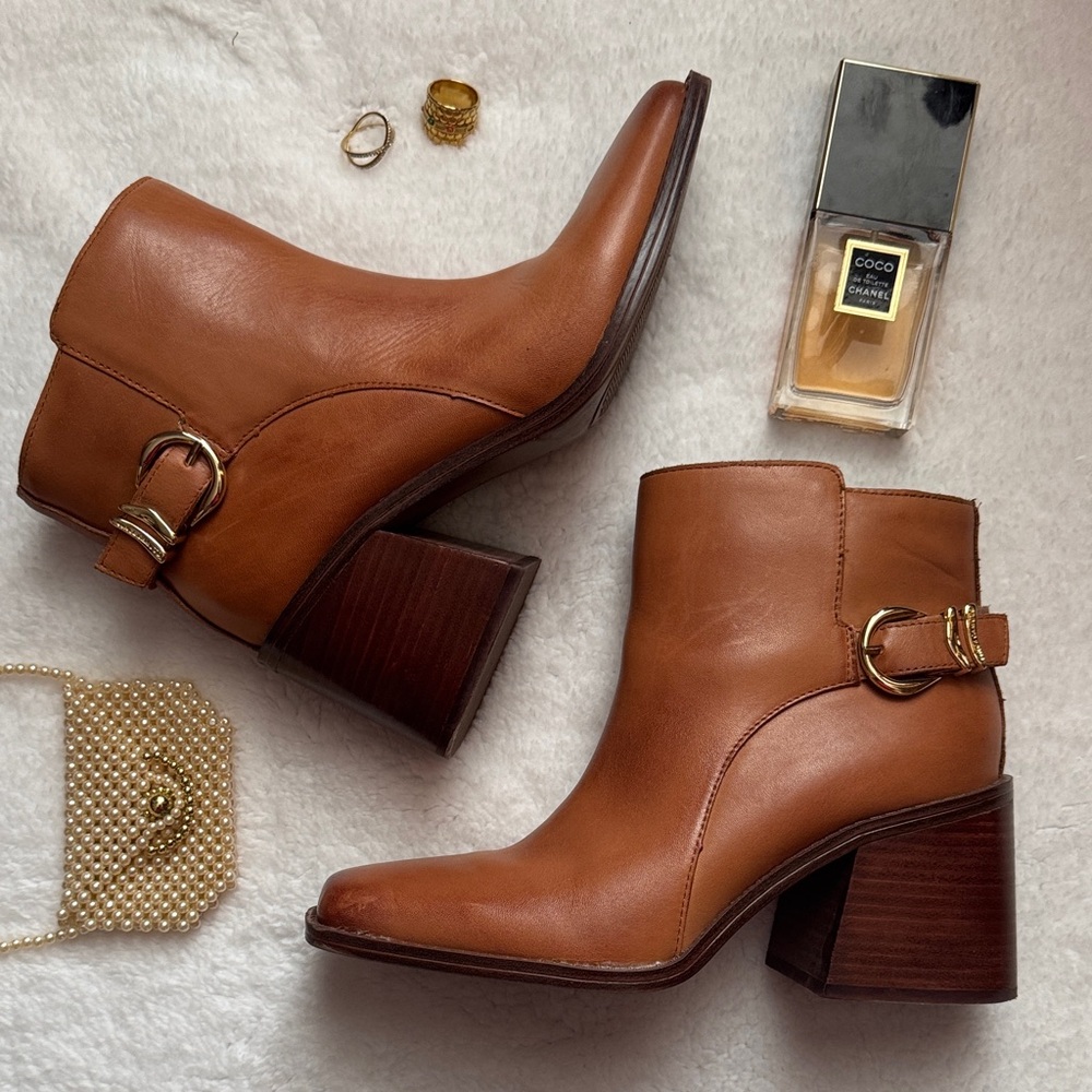 Vince Camuto Brown Leather Ankle Booties Size 6.5